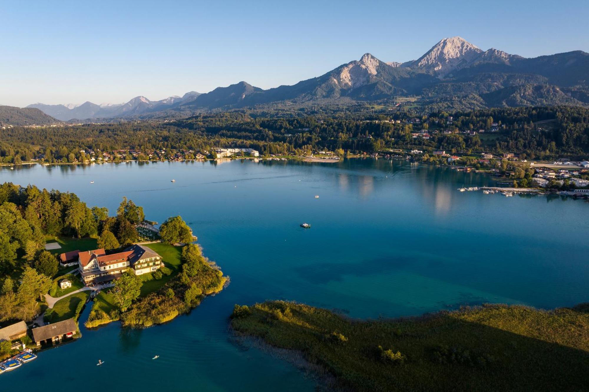Inselhotel Faakersee ファアーク・アム・ゼー エクステリア 写真